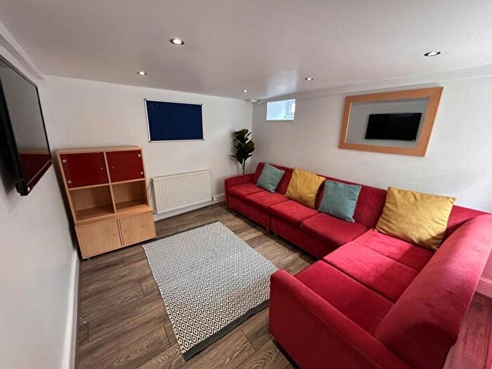 1 Bedroom House To Rent In Howard Road, Sheffield, S6
