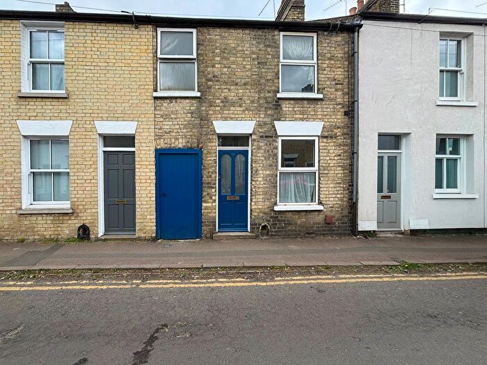 2 Bedroom Terraced House To Rent In Sturton Street, Cambridge, CB1