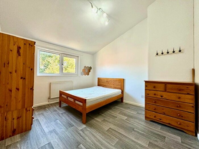 4 Bedroom End Of Terrace House To Rent In Ashbrook Road, London, N19