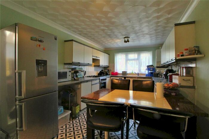 3 Bedroom Terraced House For Sale In Connaught Road, Aldershot, Hampshire, GU12