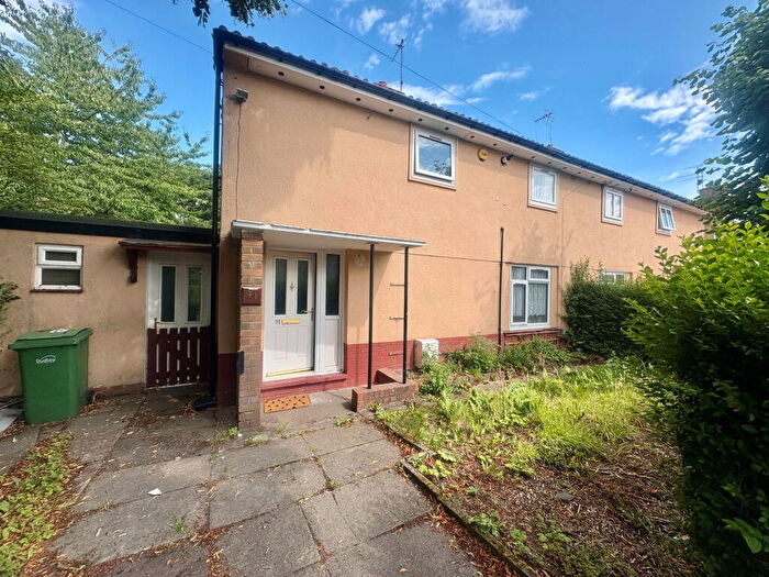 3 Bedroom Semi-Detached House To Rent In Gibbons Hill Road, Dudley, DY3