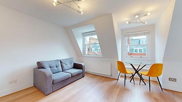 1 Bedroom Flat To Rent In Egerton Gardens, London, SW3