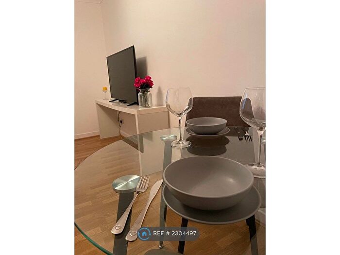 1 Bedroom Flat To Rent In James Watt Street, Glasgow, G2