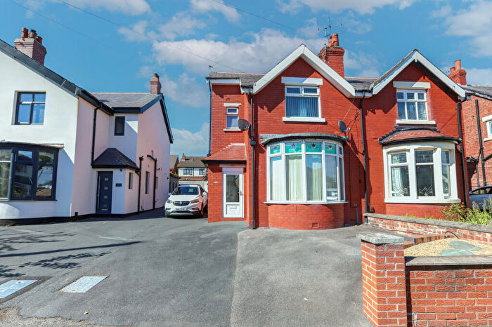 2 Bedroom Flat For Sale In Preston Old Road, Blackpool, FY3