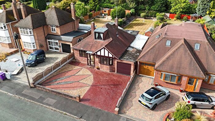 3 Bedroom Bungalow For Sale In Coniston Road, Tettenhall, Wolverhampton, WV6