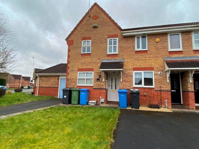 2 Bedroom Property To Rent In Park Road, Great Sankey, WA5