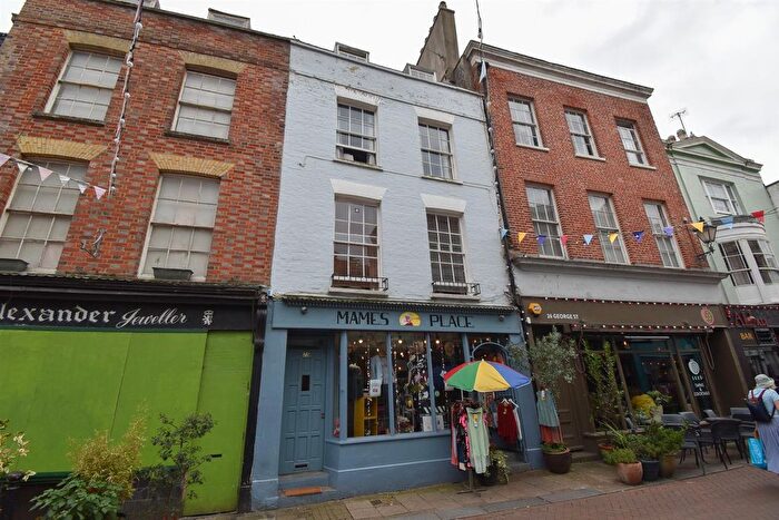 1 Bedroom Flat To Rent In George Street, Hastings, East Sussex, TN34