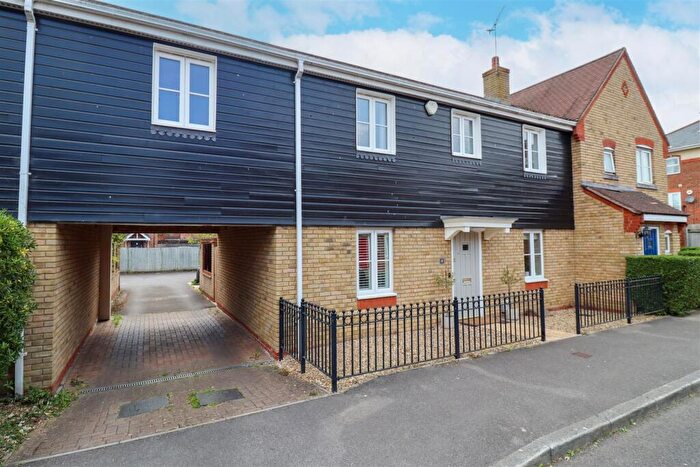 4 Bedroom Terraced House For Sale In Turgis Road, Fleet, GU51
