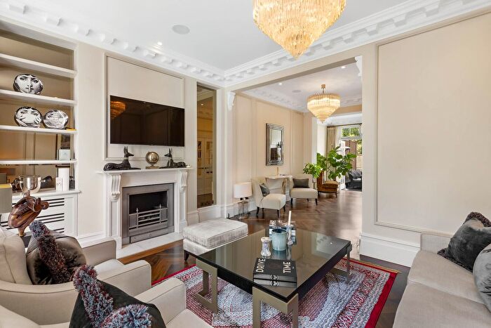 4 Bedroom Property To Rent In Chapel Street, Belgravia, SW1X