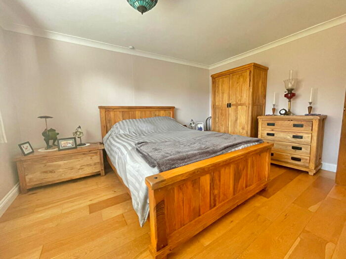 2 Bedroom Detached Bungalow For Sale In The Street, Winfarthing, IP22
