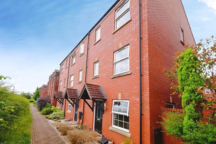 4 Bedroom End Of Terrace House For Sale In Dymock Red Walk, Holmer, Hereford, HR1