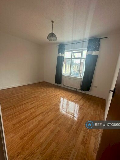 1 Bedroom Flat To Rent In Mayesbrook Road, Essex, IG3