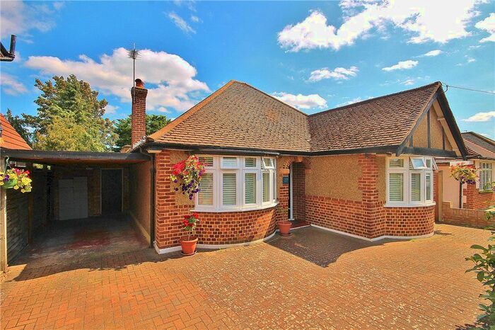 3 Bedroom Bungalow To Rent In Penton Avenue, Staines-Upon-Thames, Surrey, TW18