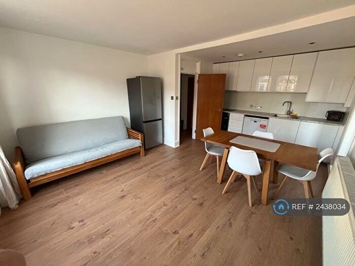 2 Bedroom Flat To Rent In Tufnell Park Road, London, N19