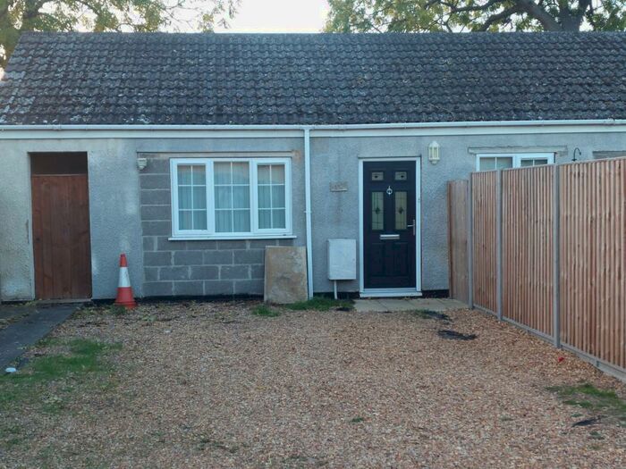 2 Bedroom Bungalow To Rent In New Road, Whittlesey, PE7