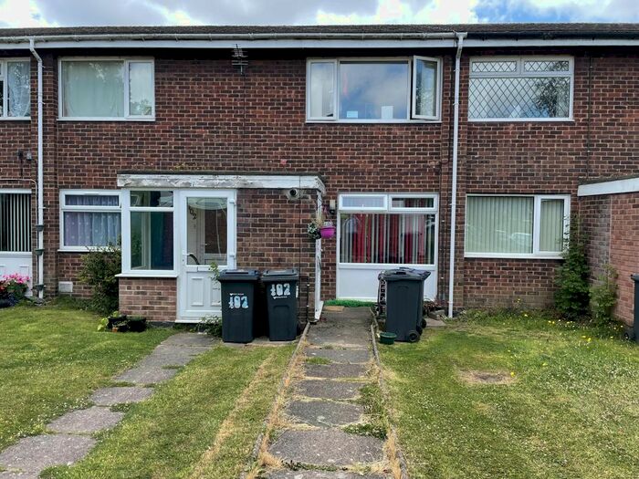 2 Bedroom Maisonette To Rent In Selby Close, Yardley, Birmingham, West Midlands, B26