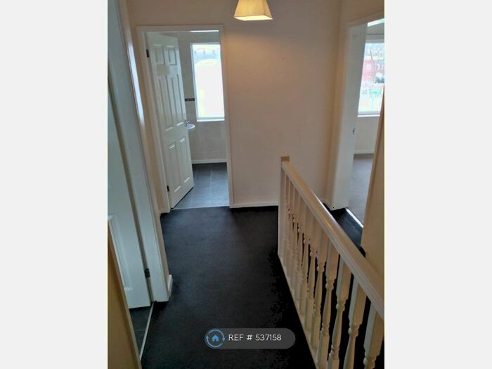 1 Bedroom Flat To Rent In Engine Lane, Stourbridge DY9