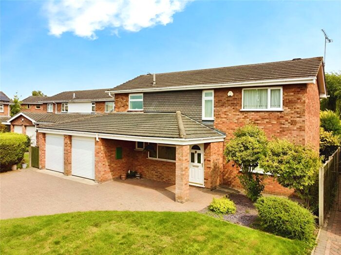 4 Bedroom Detached House For Sale In Manor Close, Burbage, Hinckley, Leicestershire, LE10