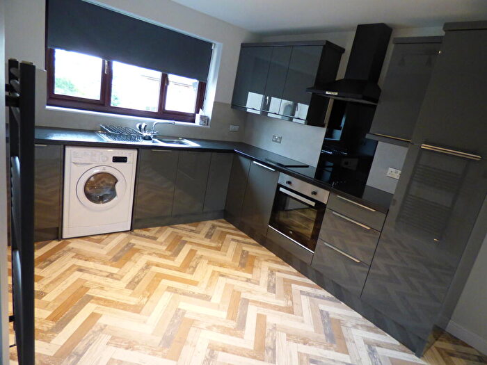 1 Bedroom Flat To Rent In Sizehouse Village, Haslingden, BB4