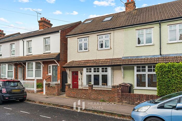 3 Bedroom End Terrace House For Sale In Camp View Road, St. Albans, AL1