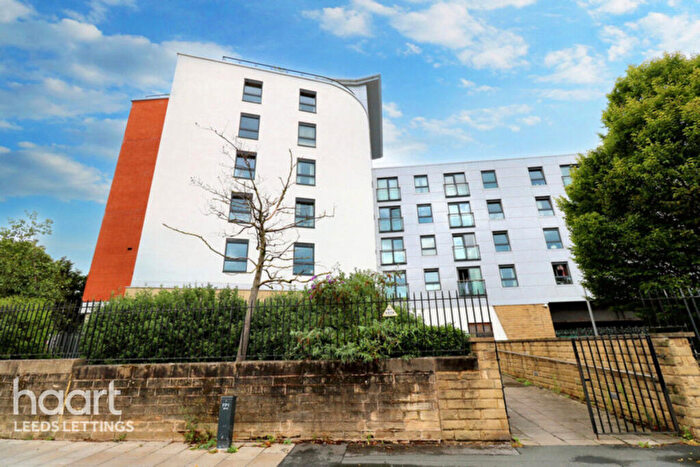 2 Bedroom Flat To Rent In Magellan House Armouries Way, Leeds, LS10