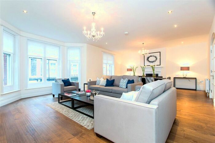 4 Bedroom Flat To Rent In Old Brompton Road, South Kensington, SW7