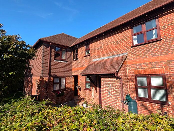 2 Bedroom Retirement Property For Sale In Farm View Drive, Chineham, Basingstoke, RG24