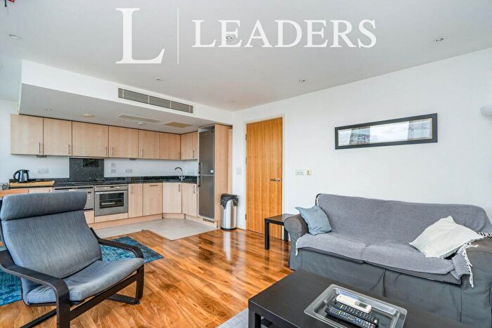 2 Bedroom Flat To Rent In The Blue Building, Gunwharf Quays, Portsmouth, PO1