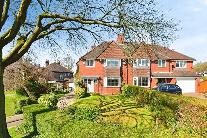 3 Bedroom Semi Detached House For Sale In The Plaisaunce, Newcastle, Staffordshire, ST5