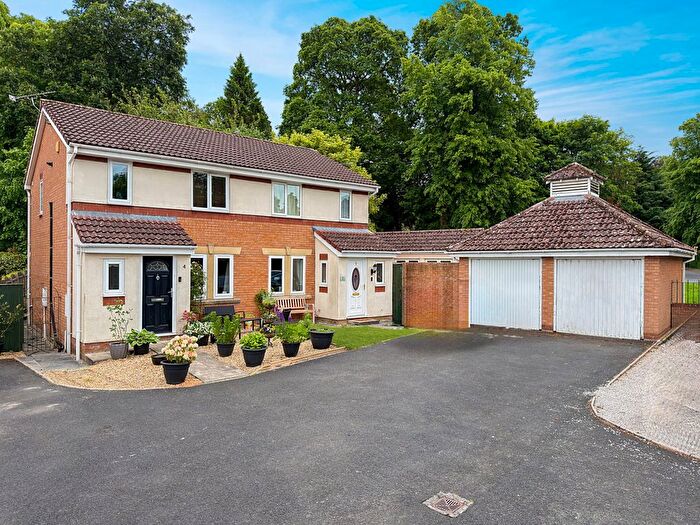 3 Bedroom Semi-Detached House For Sale In Valley Drive, Carlisle, CA1