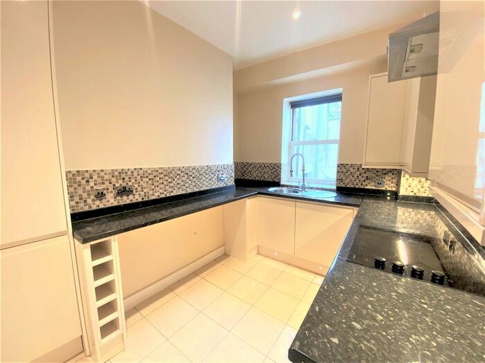 3 Bedroom Maisonette To Rent In Market Street, Brighton, BN1
