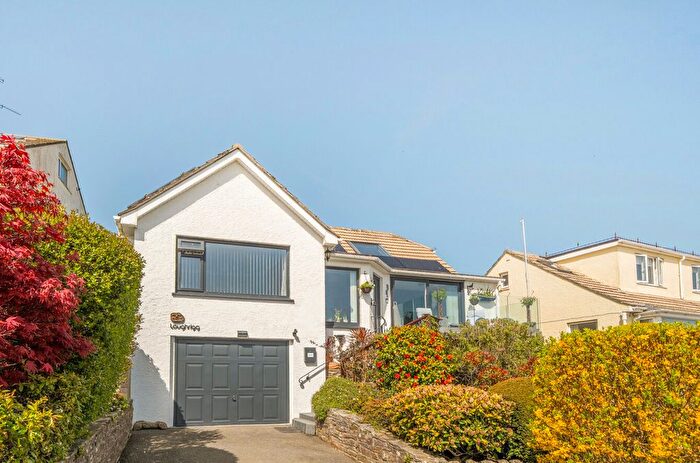 3 Bedroom Detached House For Sale In Meadway, Looe, Cornwall, PL13