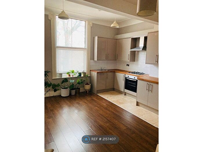 1 Bedroom Flat To Rent In Waverley Rd, Liverpool, L17