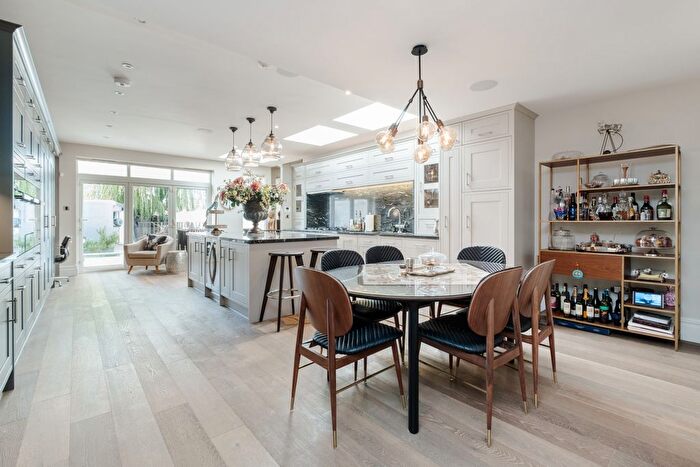 4 Bedroom Detached House For Sale In Steeds Road, London, N10