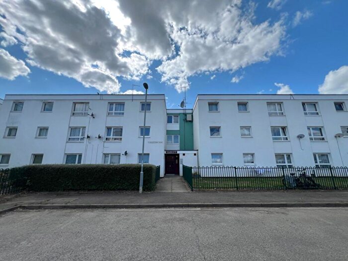 2 Bedroom Flat To Rent In Byfield Road, Northampton, NN5