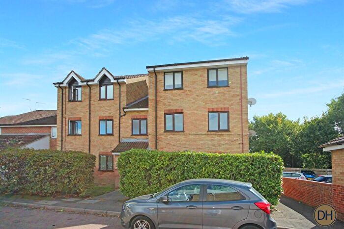 1 Bedroom Maisonette For Sale In Markwell Wood, Harlow, Essex, CM19