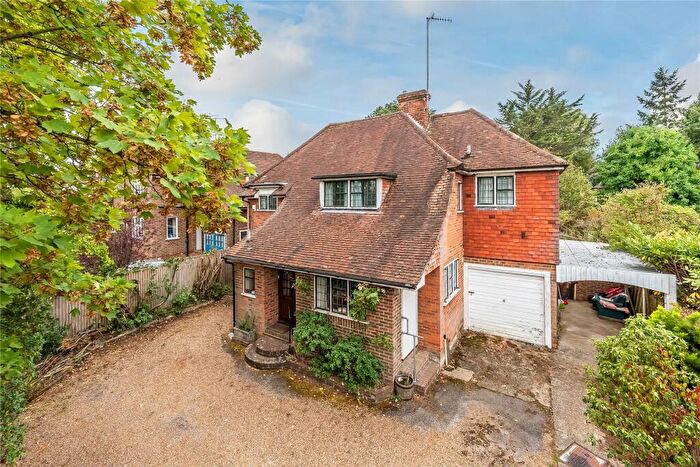 4 Bedroom Detached House For Sale In The Street, Shalford, Guildford, Surrey, GU4