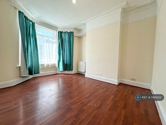 3 Bedroom Terraced House To Rent In Sandyhill Road, Ilford, IG1