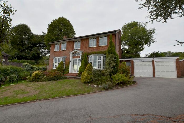 4 Bedroom Detached House To Rent In Huntersfield Close, Reigate, RH2