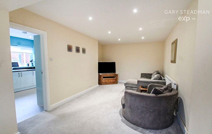 2 Bedroom Semi-detached House To Rent In Howells Close, West Kingsdown, Sevenoaks, TN15