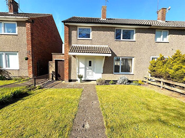 3 Bedroom End Of Terrace House For Sale In Langport Green, Corby, NN18