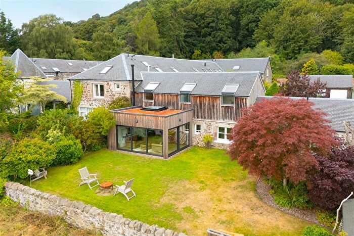 4 Bedroom Semi-detached House For Sale In Glencarse, Perth, PH2