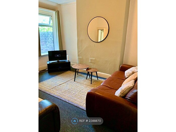 4 Bedroom Terraced House To Rent In Richmond Road, Manchester, M14