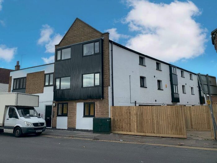 1 Bedroom Flat To Rent In North Street, Wisbech, PE13