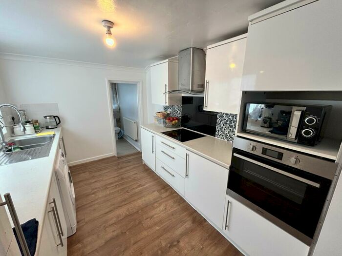 4 Bedroom Terraced House To Rent In Beresford Road, Portsmouth, PO2