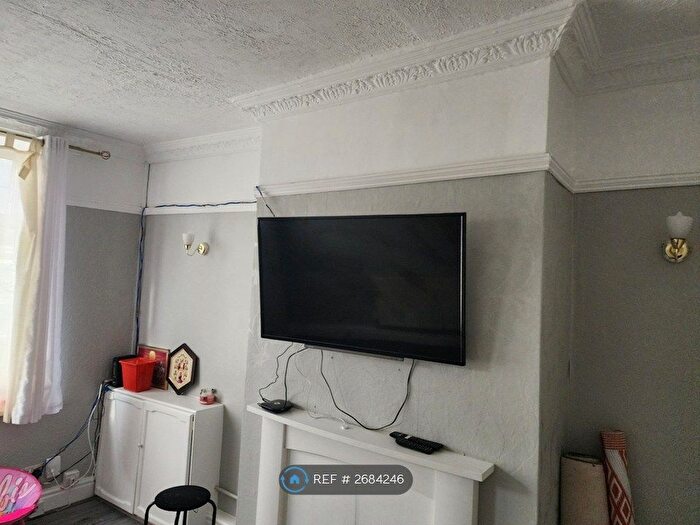 2 Bedroom Terraced House To Rent In West Street, Walsall, WS3