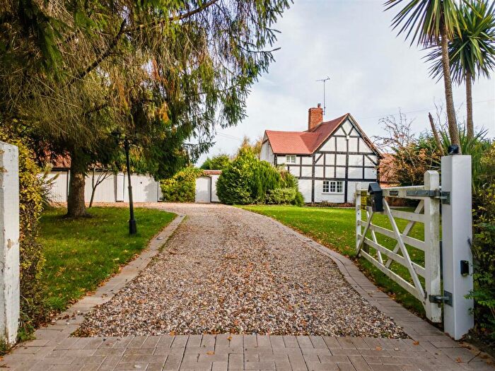 3 Bedroom Cottage For Sale In Umberslade, Hockley Heath, Solihull, B94