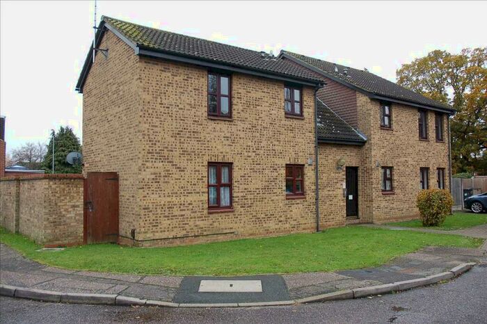 Studio To Rent In Tugby Place, Chelmsford, CM1