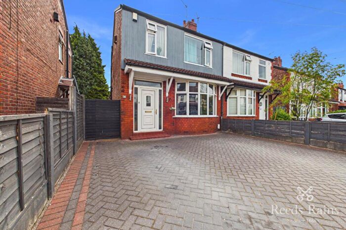 3 Bedroom Semi-Detached House For Sale In Homestead Crescent, Manchester, Greater Manchester, M19