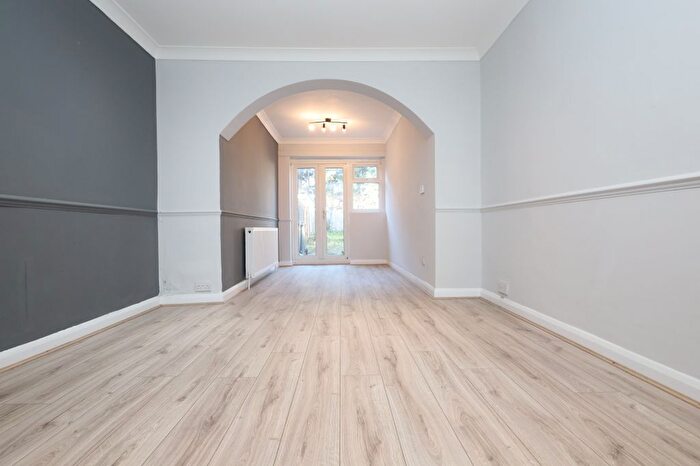 3 Bedroom Terraced House To Rent In Kingsmead Avenue, London, N9